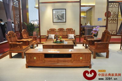 鴻發(fā)家具:榮獲&ldquo;名牌產(chǎn)品&rdquo;稱號,再展&ldquo;會(huì)長&rdquo;風(fēng)姿-中國古典家具網(wǎng)